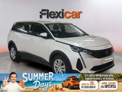 Usado Peugeot 5008 Active 131 CV (96 kW) 2021 Blanco SUV