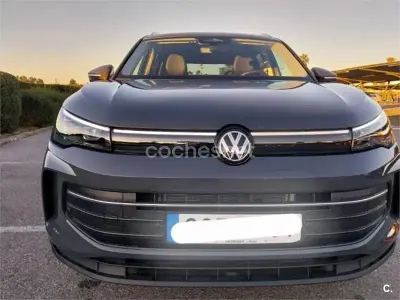 Usado VW Tiguan 150 CV (110 kW) 2025 Gris / plata SUV