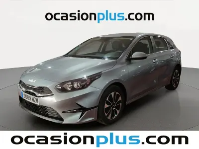 Usado Kia Ceed 101 CV (74 kW) 2025 Gris Utilitario
