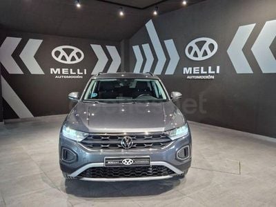 Usado VW T-Roc Life 150 CV (110 kW) 2022 Gris / plata SUV