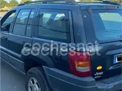 Usado Jeep Grand Cherokee Laredo 140 CV (102 kW) 1999 Azul SUV
