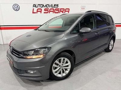Usado VW Touran Life 116 CV (85 kW) 2017 Gris Monovolumen