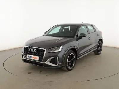 Usado Audi Q2 S-Line 116 CV (85 kW) 2023 Gris SUV