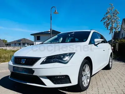 Usado Seat Leon Style 115 CV (84 kW) 2019 Blanco Familiar