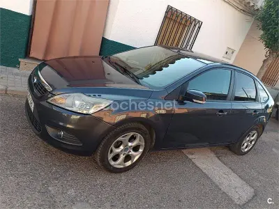 Usado Ford Focus Business Edition 90 CV (66 kW) 2008 Negro Berlina