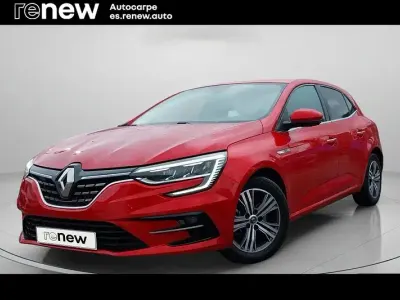 Begagnad Renault Mégane Zen 160 HK (117 kW) 2021 Röd Sedan