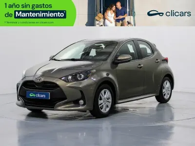 Usado Toyota Yaris Edition 125 CV (91 kW) 2022 Beige Utilitario