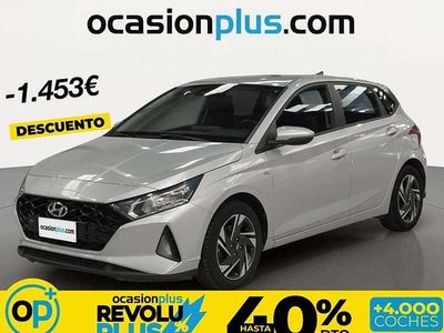 Usado Hyundai i20 101 CV (74 kW) 2022 Plateado Utilitario