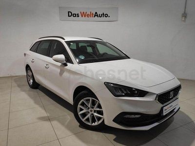 Usado Seat Leon Style 116 CV (85 kW) 2025 Gris / plata Familiar