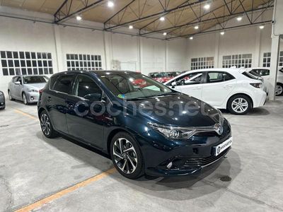 Toyota Auris Hybrid