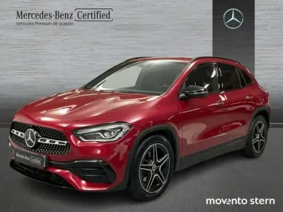 Usado Mercedes GLA200 150 CV (110 kW) 2020 Rojo SUV