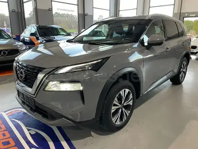 Usado Nissan X-Trail N-Connecta 163 CV (119 kW) 2023 Gris / plata SUV