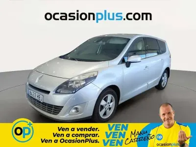 Usado Renault Scenic E-Tech Dynamique 131 CV (96 kW) 2011 Gris Monovolumen