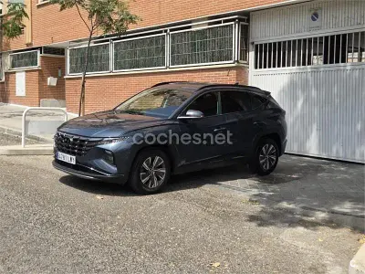 Usado Hyundai Tucson 150 CV (110 kW) 2022 Gris / plata SUV
