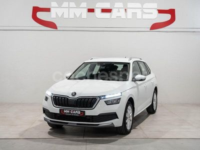 Usado Skoda Kamiq Ambition 110 CV (80 kW) 2021 Blanco SUV