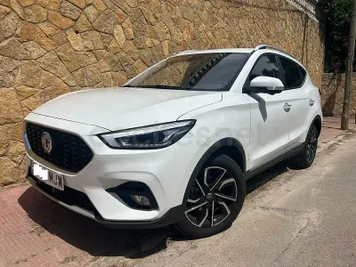 Begagnad MG ZS Luxury 111 HK (81 kW) 2023 Vit SUV