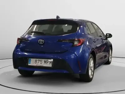 Używany Toyota Corolla Active 140 KM (102 kW) 2024 Niebieski Sedan/Limuzyna