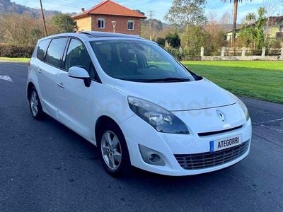 Usado Renault Grand Scénic III Dynamique 105 CV (77 kW) 2010 Blanco Monovolumen