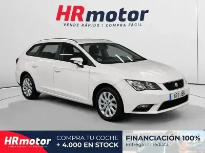 Begagnad Seat Leon Style 105 HK (77 kW) 2014 Vit Kombi