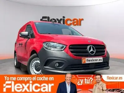 Usado Mercedes Citan 110 95 CV (69 kW) 2022 Rojo Monovolumen