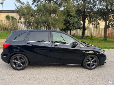 Mercedes B200