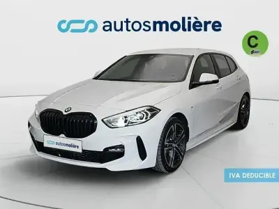 Begagnad BMW 118 Comfort Edition 140 HK (102 kW) 2024 Vit Halvkombi