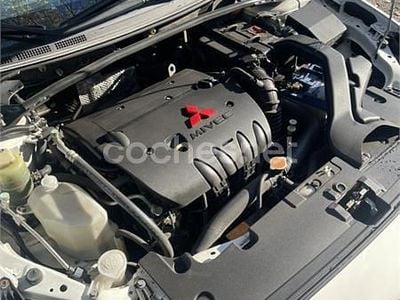 Blanco Usado 2009 Mitsubishi Lancer Sportback Instyle Berlina | 9999 €