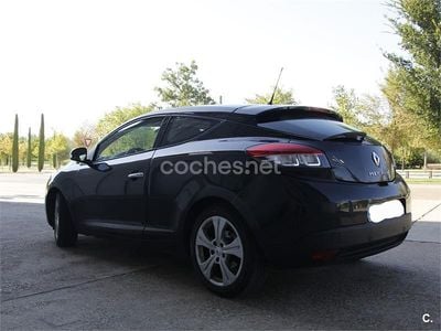 Usado Renault Mégane II Dynamique 140 CV (102 kW) 2008 Negro Berlina