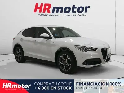 Usado Alfa Romeo Stelvio Sprint 190 CV (139 kW) 2021 Blanco SUV