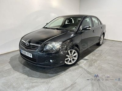 Usado Toyota Avensis Sol 126 CV (92 kW) 2006 Negro Berlina