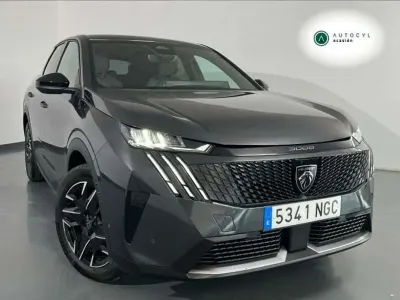 Usado Peugeot 3008 Allure 145 CV (106 kW) 2025 Gris SUV