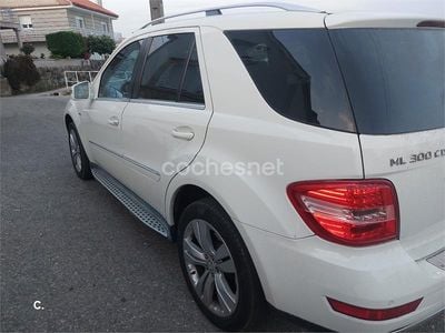 Usado Mercedes ML300 190 CV (139 kW) 2010 Blanco SUV