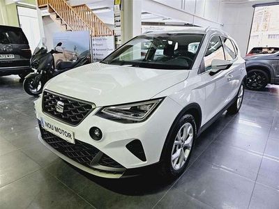 Usado Seat Arona FR 116 CV (85 kW) 2024 Blanco SUV
