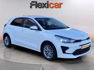 Usado Kia Rio 84 CV (61 kW) 2022 Blanco Utilitario
