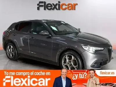 Usado Alfa Romeo Stelvio Sprint 160 CV (117 kW) 2022 Gris SUV