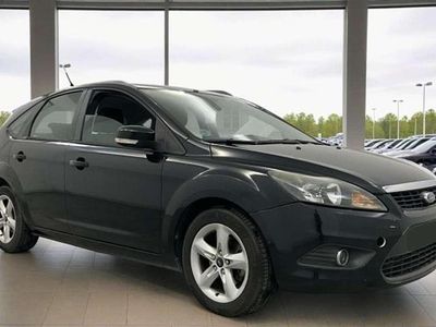 Usado Ford Focus Trend 109 CV (80 kW) 2010 Negro Utilitario