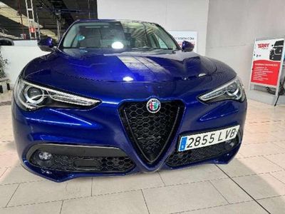 Usado Alfa Romeo Stelvio Sprint 190 CV (139 kW) 2021 Azul SUV