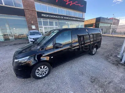 Usado Mercedes Vito 136 CV (100 kW) 2024 Negro Van