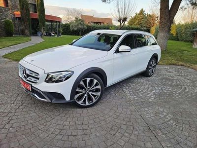 Usado Mercedes E220 194 CV (142 kW) 2018 Blanco Familiar