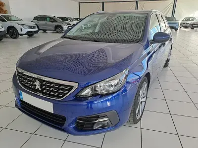 Usado Peugeot 308 Allure 130 CV (95 kW) 2019 Otro Familiar