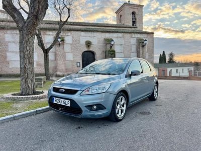 Usado Ford Focus Trend 109 CV (80 kW) 2009 Azul Berlina