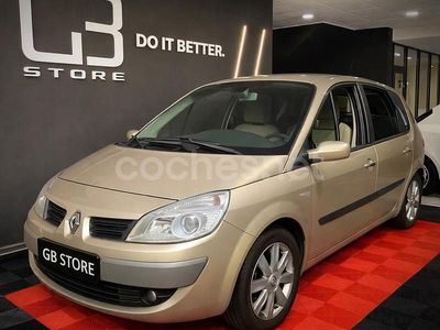 Beige Usado 2006 Renault Scénic II Dynamique Monovolumen | 5990 € (Caro)