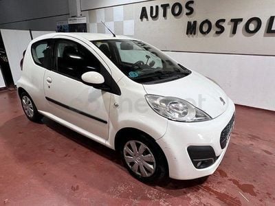 Usado Peugeot 107 Active 68 CV (50 kW) 2014 Blanco Utilitario