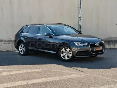 Usado Audi A4 Advanced 170 CV (125 kW) 2018 Gris / plata Familiar