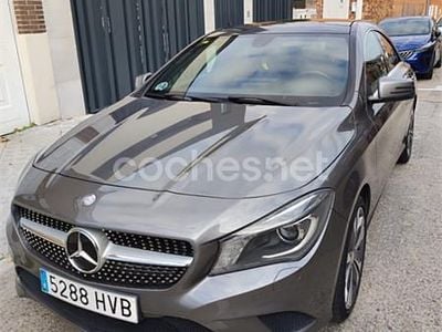 Gris / plata Usado 2013 Mercedes CLA200 Urban Berlina | 16.990 € (Buen precio)