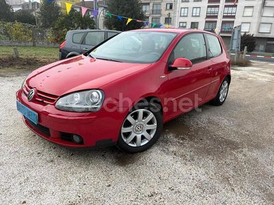 Rojo Usado 2006 VW Golf V Highline Berlina | 4500 € (Un poco caro)