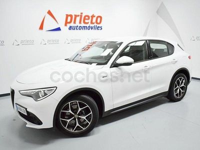 Usado Alfa Romeo Stelvio Sprint 190 CV (139 kW) 2021 Blanco SUV