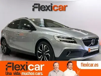 Usado Volvo V40 Inscription 152 CV (111 kW) 2017 Blanco