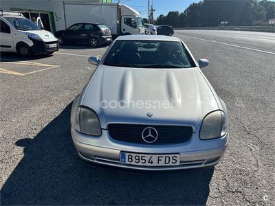 Usado Mercedes SLK230 193 CV (141 kW) 1998 Gris / plata Descapotable