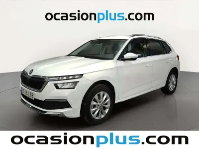 Usado Skoda Kamiq Ambition 110 CV (80 kW) 2021 Blanco SUV